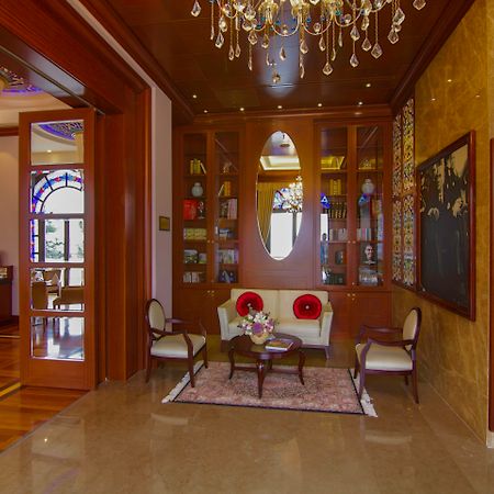 โรงแรมเซลิก พาเลซ คอนเวนชั่น เซ็นเตอร์ เทอร์มอล สปา บูร์ซา ภายนอก รูปภาพ Interior of the hotel