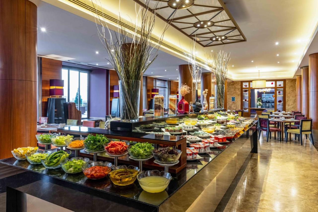 โรงแรมเซลิก พาเลซ คอนเวนชั่น เซ็นเตอร์ เทอร์มอล สปา บูร์ซา ภายนอก รูปภาพ The buffet at the hotel