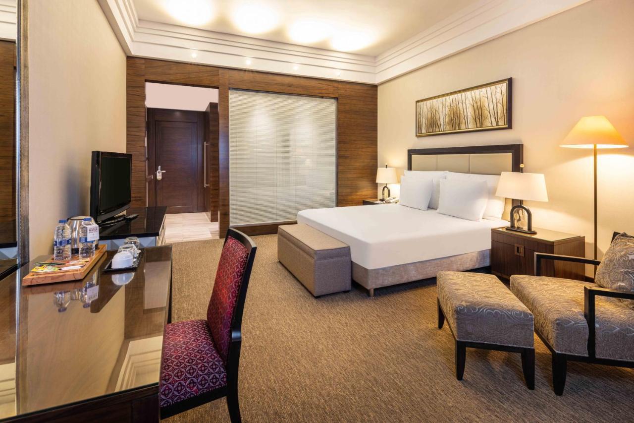 โรงแรมเซลิก พาเลซ คอนเวนชั่น เซ็นเตอร์ เทอร์มอล สปา บูร์ซา ภายนอก รูปภาพ A room at the hotel