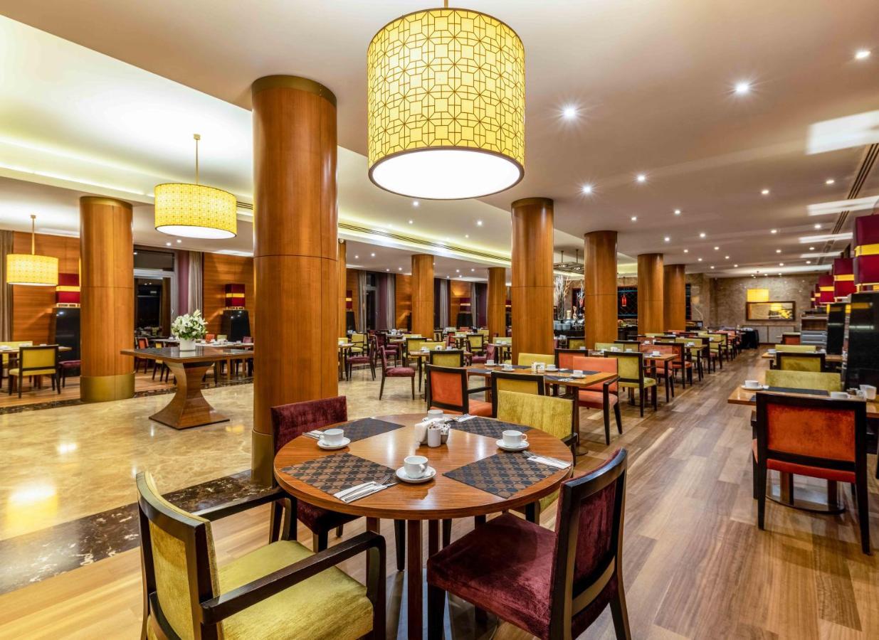 โรงแรมเซลิก พาเลซ คอนเวนชั่น เซ็นเตอร์ เทอร์มอล สปา บูร์ซา ภายนอก รูปภาพ The restaurant